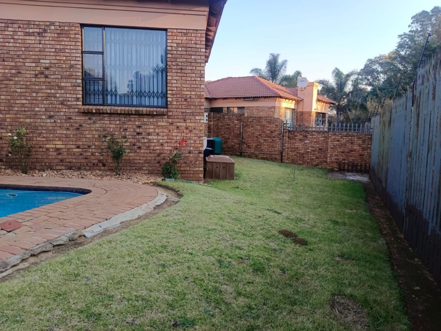 To Let 3 Bedroom Property for Rent in Elandshaven Gauteng
