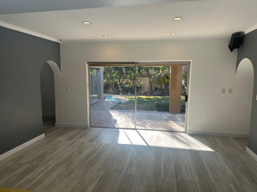 To Let 4 Bedroom Property for Rent in Hurlingham Manor Gauteng