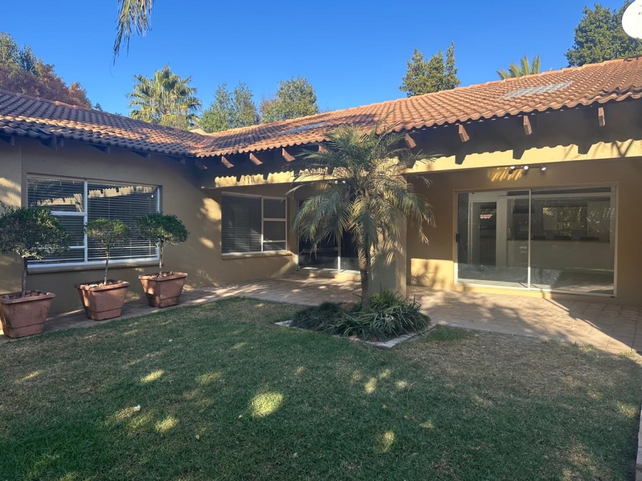 To Let 4 Bedroom Property for Rent in Hurlingham Manor Gauteng