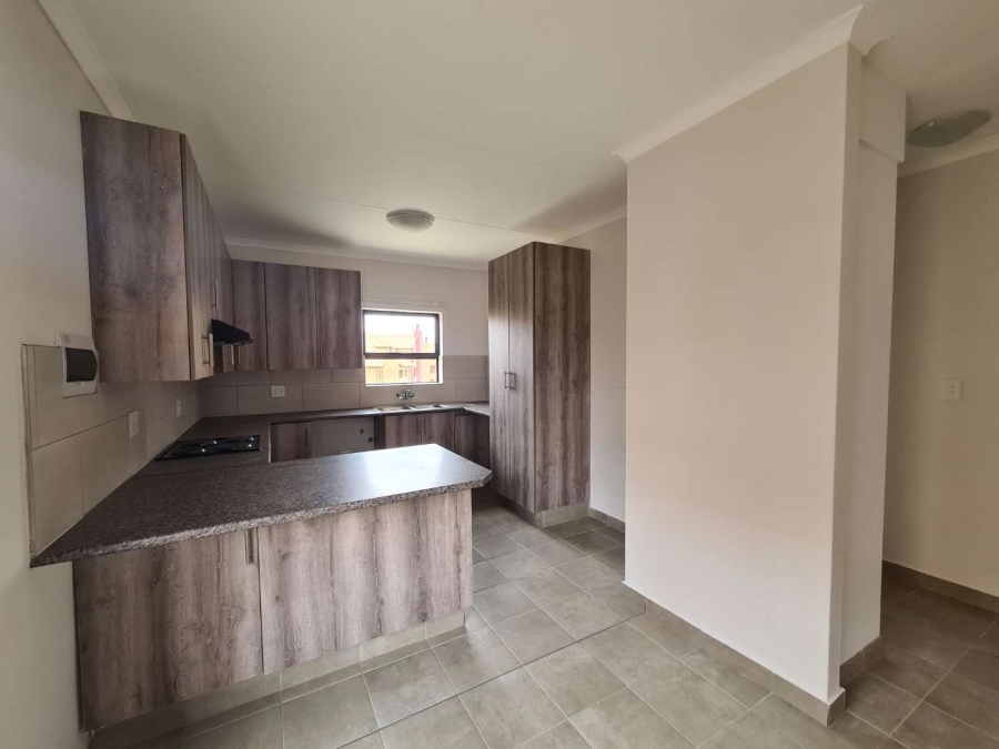 To Let 2 Bedroom Property for Rent in Wierdapark Gauteng