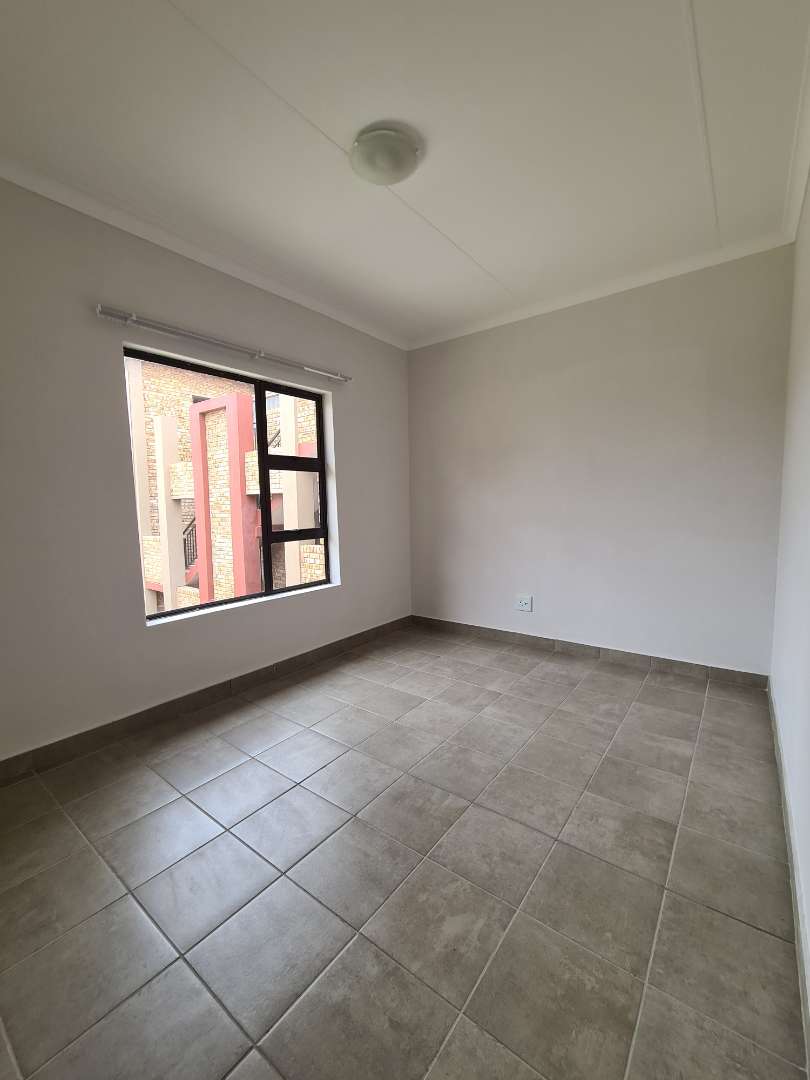 2 Bedroom Property for Sale in Wierdapark Gauteng
