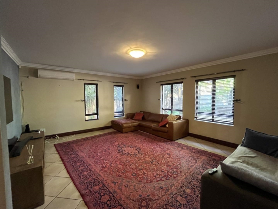 5 Bedroom Property for Sale in The Wilds Gauteng