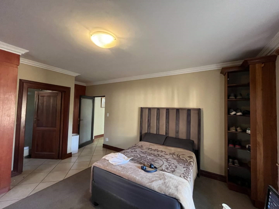 5 Bedroom Property for Sale in The Wilds Gauteng