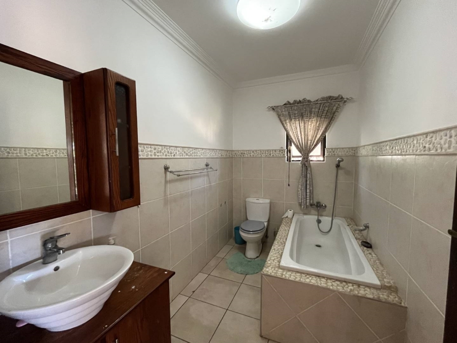 5 Bedroom Property for Sale in The Wilds Gauteng