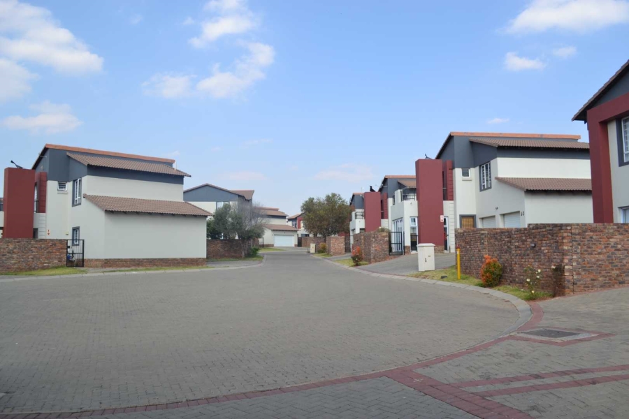 To Let 3 Bedroom Property for Rent in Hazeldean Gauteng