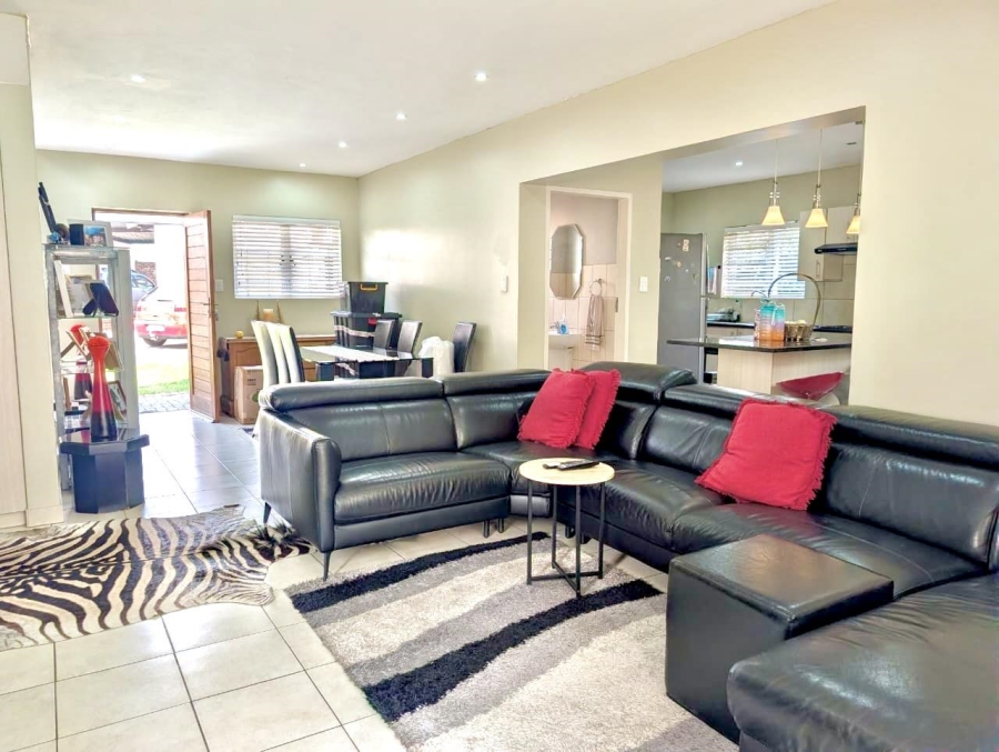 To Let 3 Bedroom Property for Rent in Hazeldean Gauteng