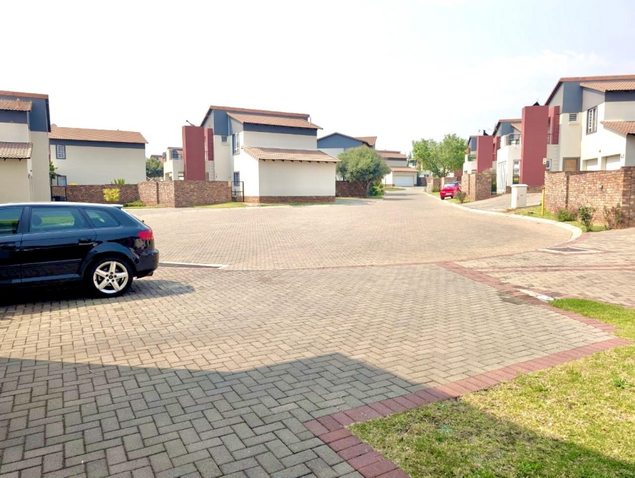 To Let 3 Bedroom Property for Rent in Hazeldean Gauteng