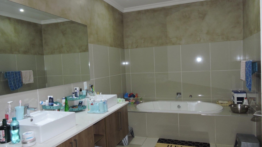 To Let 4 Bedroom Property for Rent in Menlo Park Gauteng