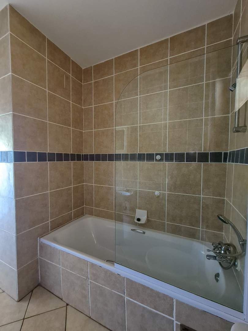 To Let 2 Bedroom Property for Rent in Hazeldean Gauteng