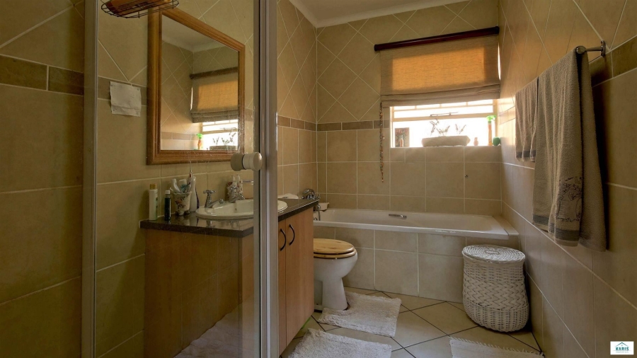 3 Bedroom Property for Sale in Hazeldean Gauteng
