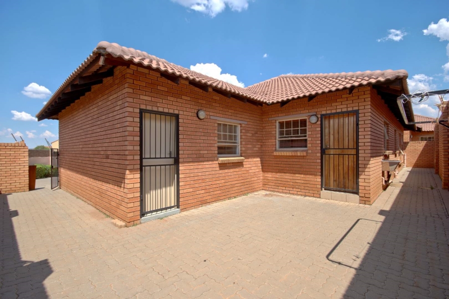 3 Bedroom Property for Sale in Hazeldean Gauteng