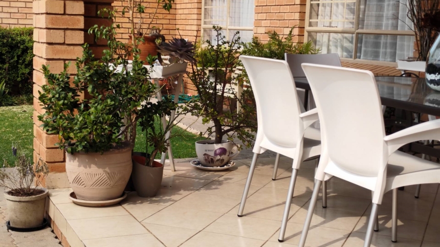 3 Bedroom Property for Sale in Hazeldean Gauteng