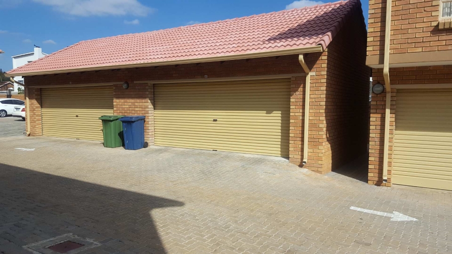 3 Bedroom Property for Sale in Elardus Park Gauteng