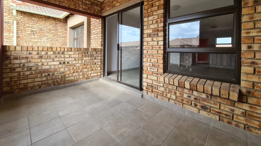 To Let 2 Bedroom Property for Rent in Wierdapark Gauteng