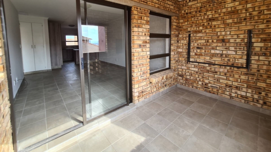 To Let 2 Bedroom Property for Rent in Wierdapark Gauteng