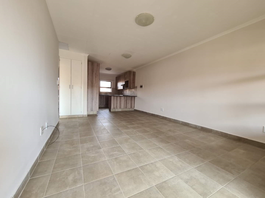 To Let 2 Bedroom Property for Rent in Wierdapark Gauteng
