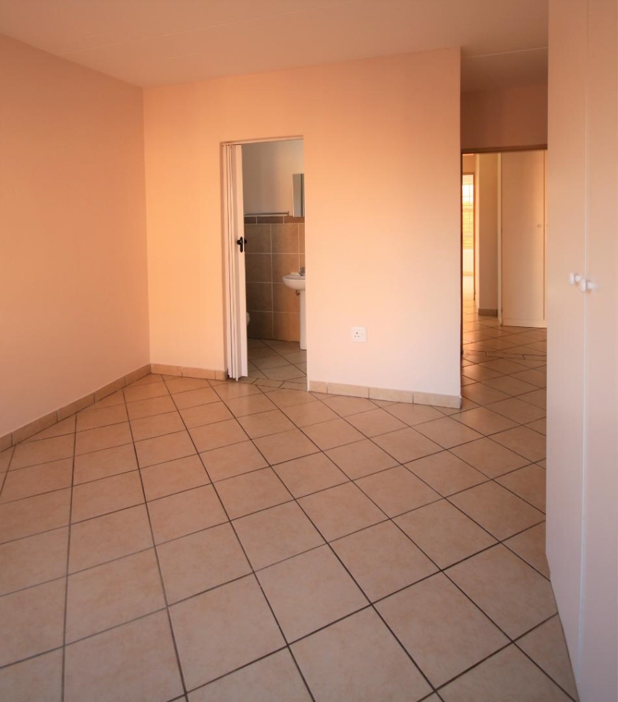 To Let 3 Bedroom Property for Rent in Hazeldean Gauteng