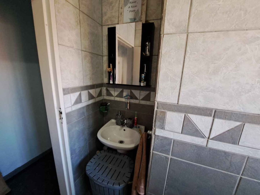 3 Bedroom Property for Sale in Brackendowns Gauteng