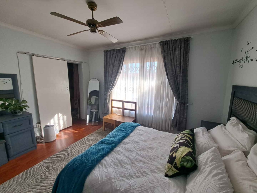 3 Bedroom Property for Sale in Brackendowns Gauteng