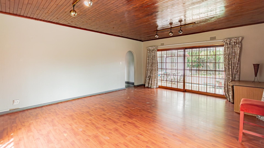 3 Bedroom Property for Sale in Brackendowns Gauteng