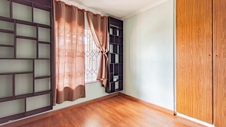 3 Bedroom Property for Sale in Brackendowns Gauteng