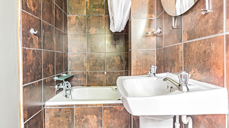 3 Bedroom Property for Sale in Brackendowns Gauteng