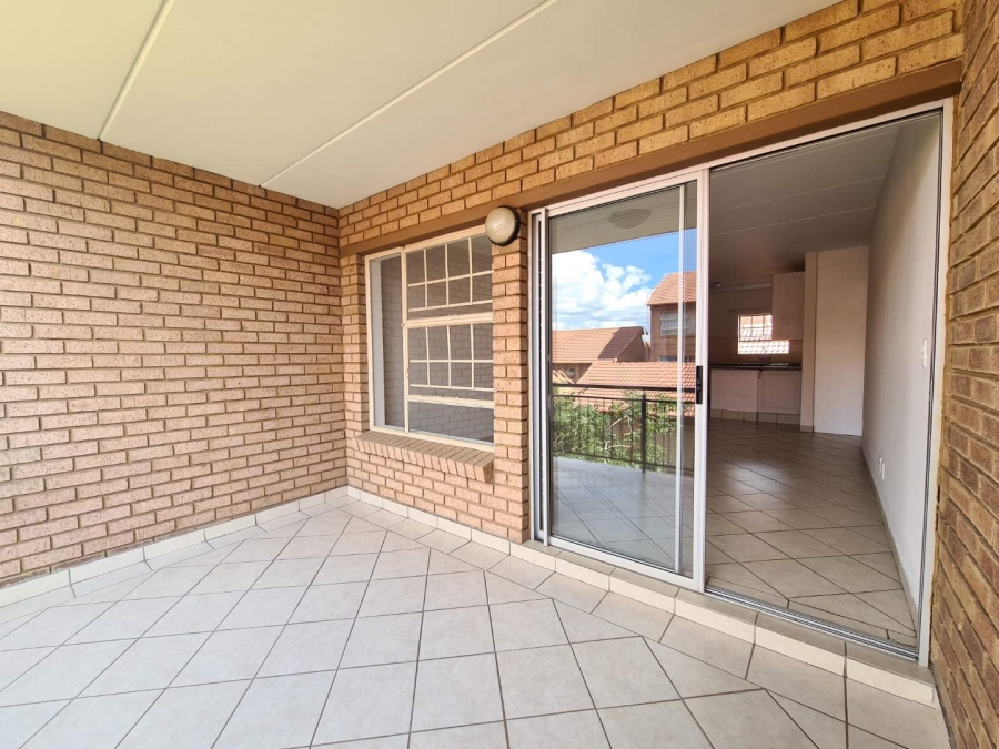 To Let 2 Bedroom Property for Rent in Hazeldean Gauteng