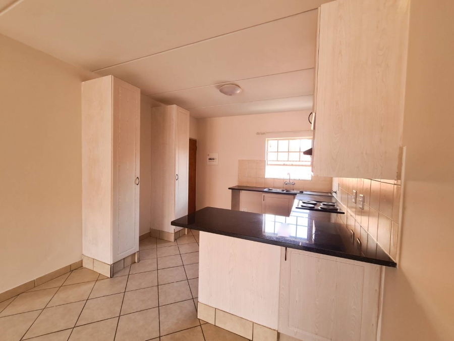 To Let 2 Bedroom Property for Rent in Hazeldean Gauteng
