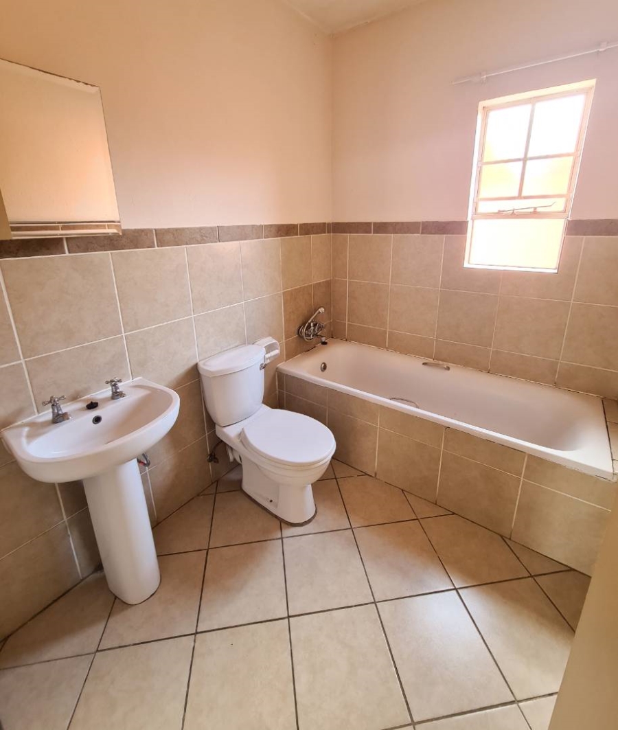 To Let 2 Bedroom Property for Rent in Hazeldean Gauteng