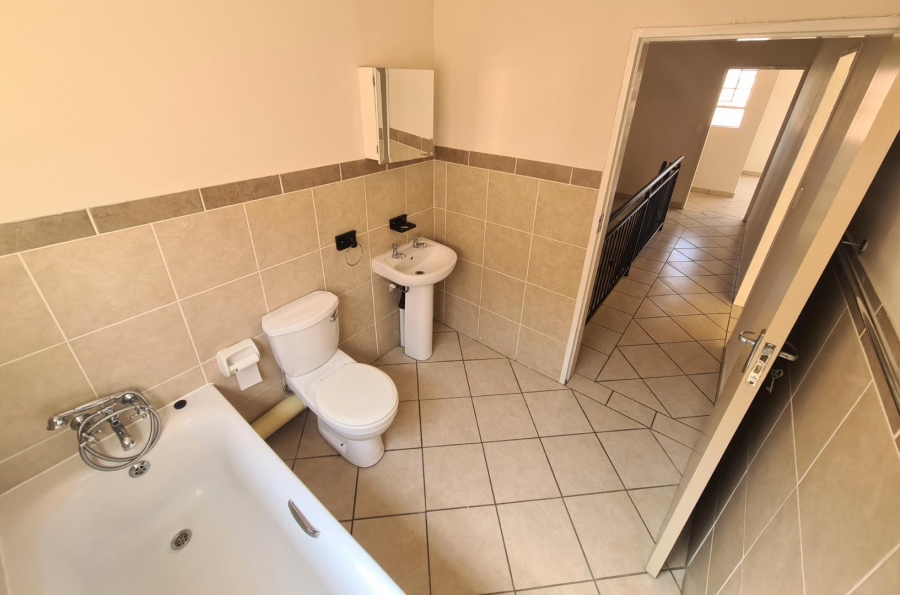 To Let 2 Bedroom Property for Rent in Hazeldean Gauteng