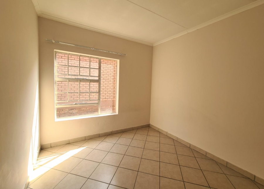 To Let 2 Bedroom Property for Rent in Hazeldean Gauteng