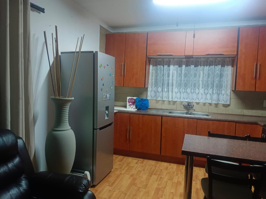 To Let 1 Bedroom Property for Rent in Verwoerdpark Gauteng