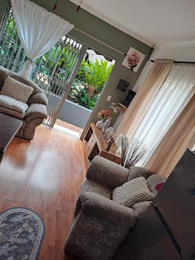 To Let 1 Bedroom Property for Rent in Verwoerdpark Gauteng