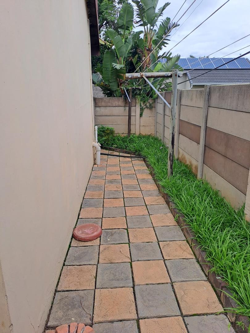 To Let 1 Bedroom Property for Rent in Verwoerdpark Gauteng