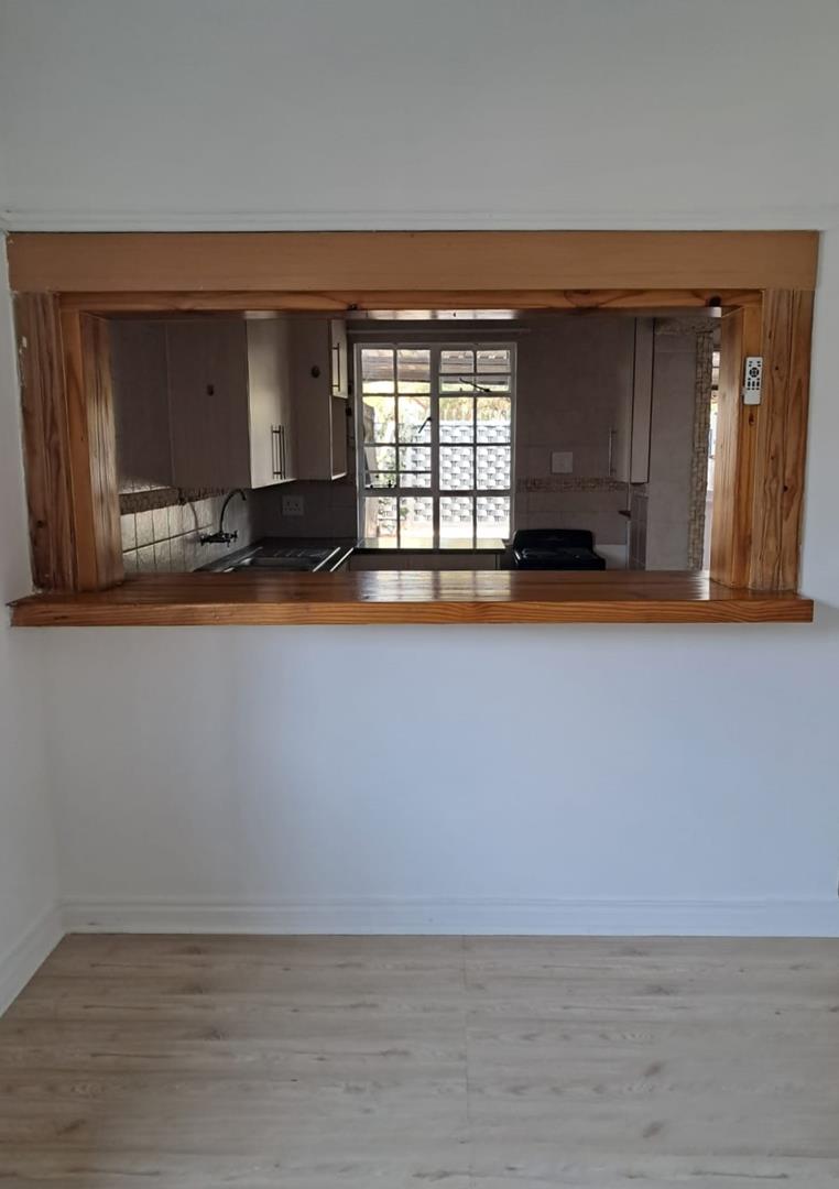 To Let 1 Bedroom Property for Rent in Mayville Gauteng