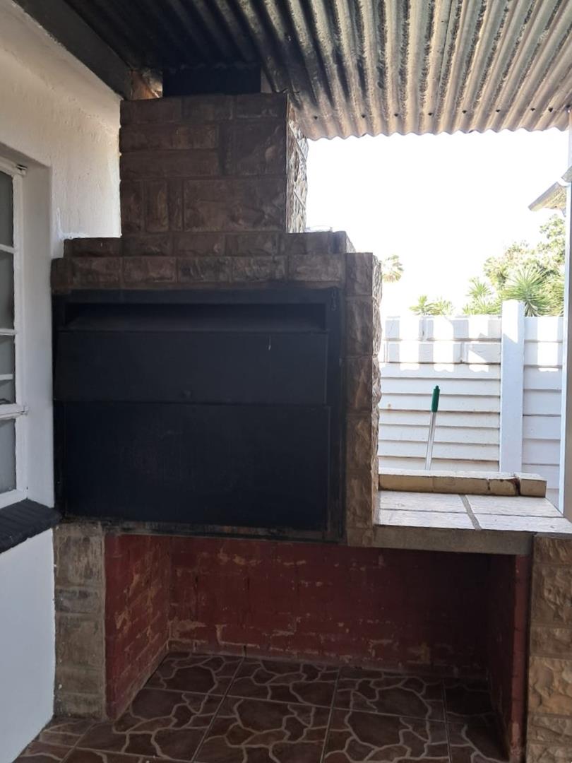 To Let 1 Bedroom Property for Rent in Mayville Gauteng