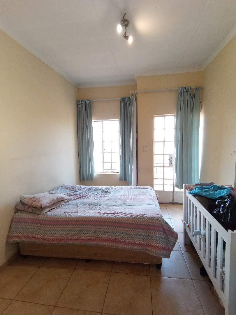To Let 1 Bedroom Property for Rent in Norkem Park Gauteng