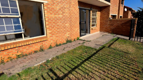 To Let 1 Bedroom Property for Rent in Elardus Park Gauteng