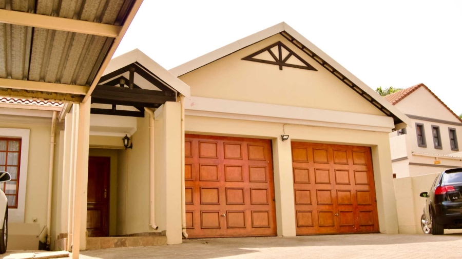 To Let 3 Bedroom Property for Rent in Faerie Glen Gauteng