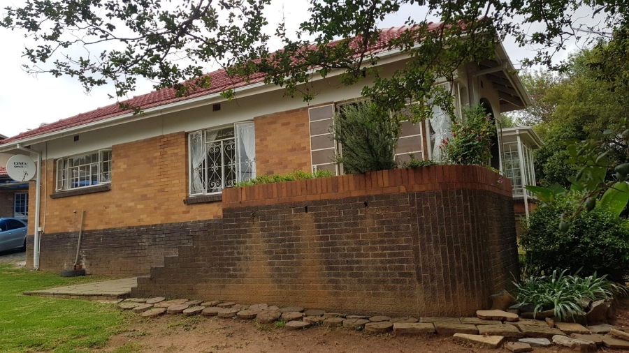 To Let 2 Bedroom Property for Rent in Blairgowrie Gauteng