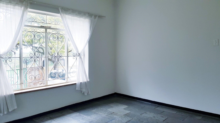To Let 2 Bedroom Property for Rent in Blairgowrie Gauteng
