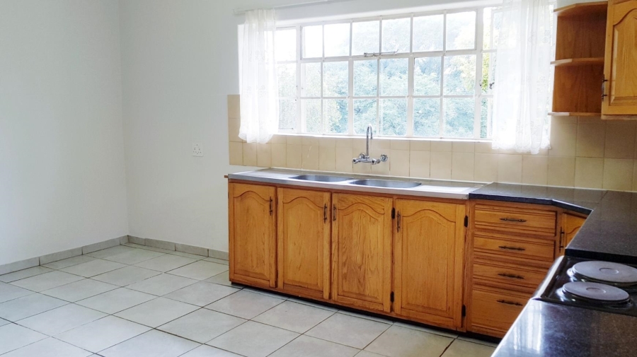 To Let 2 Bedroom Property for Rent in Blairgowrie Gauteng