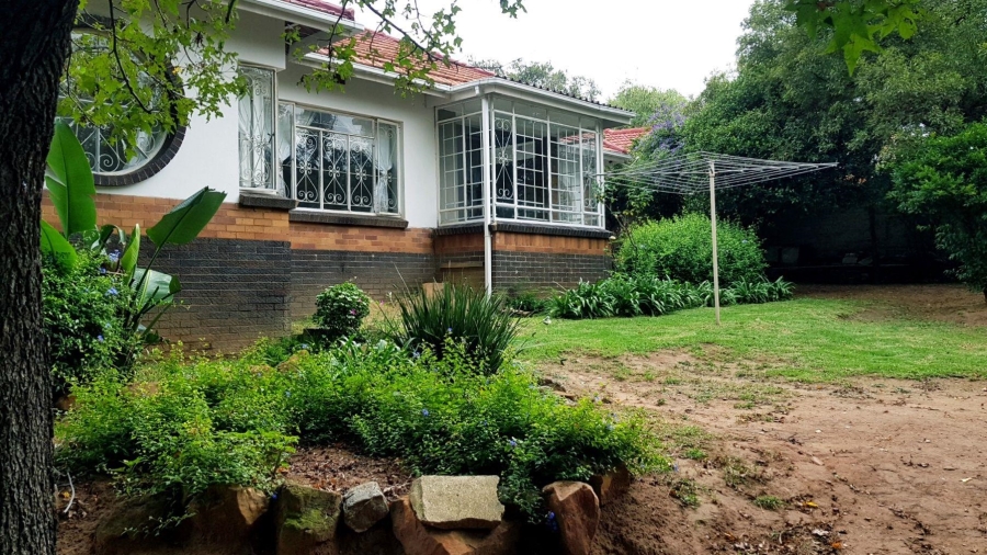 To Let 2 Bedroom Property for Rent in Blairgowrie Gauteng