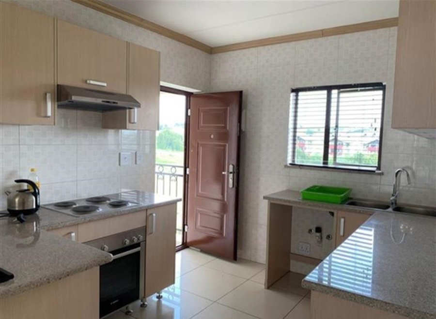 To Let 2 Bedroom Property for Rent in Noordwyk Gauteng
