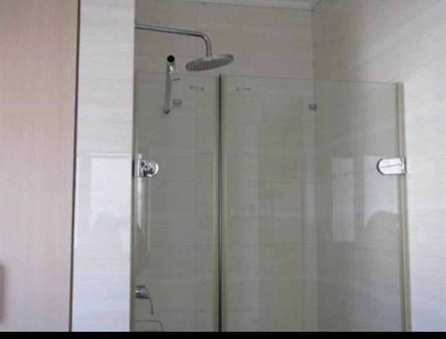 To Let 2 Bedroom Property for Rent in Noordwyk Gauteng