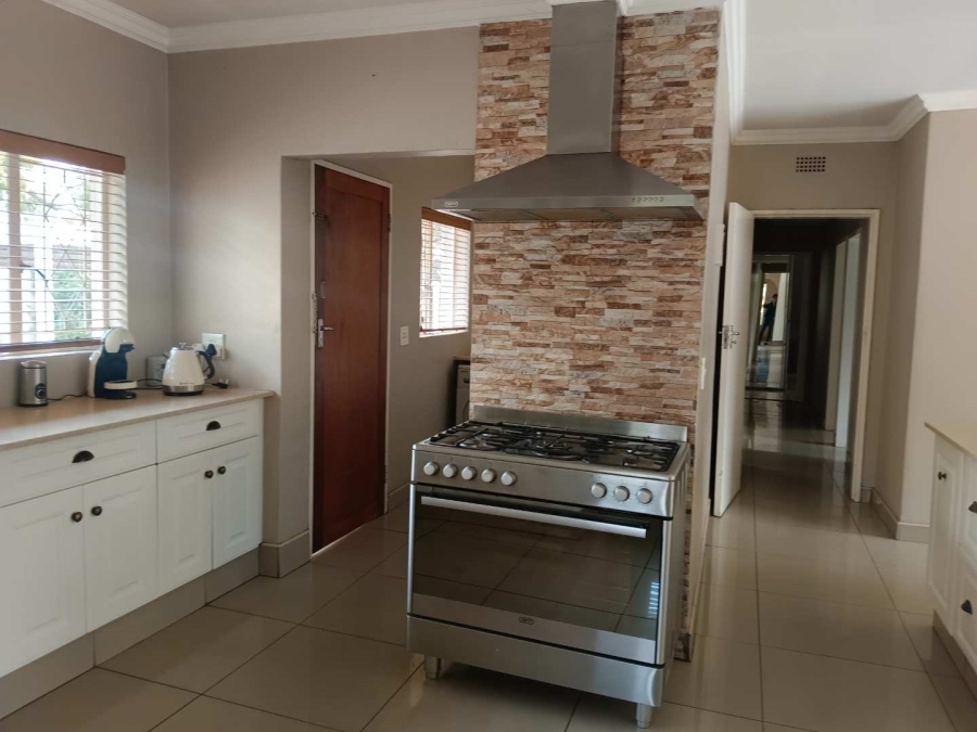 To Let 3 Bedroom Property for Rent in Randhart Gauteng