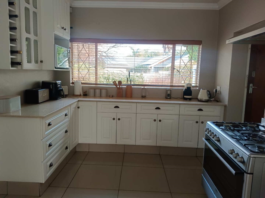 To Let 3 Bedroom Property for Rent in Randhart Gauteng