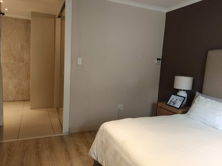 To Let 3 Bedroom Property for Rent in Randhart Gauteng