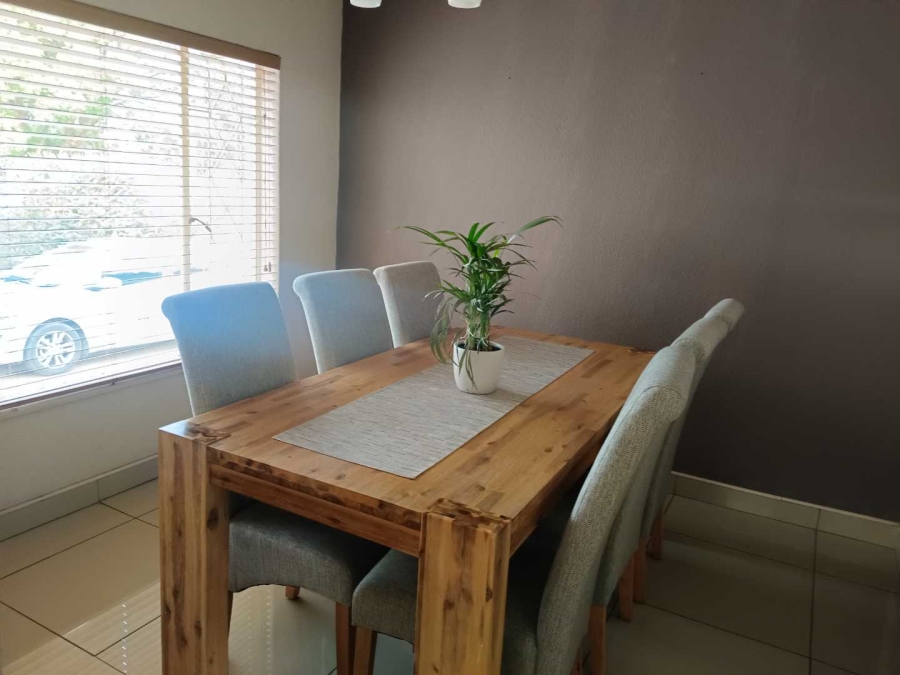 To Let 3 Bedroom Property for Rent in Randhart Gauteng