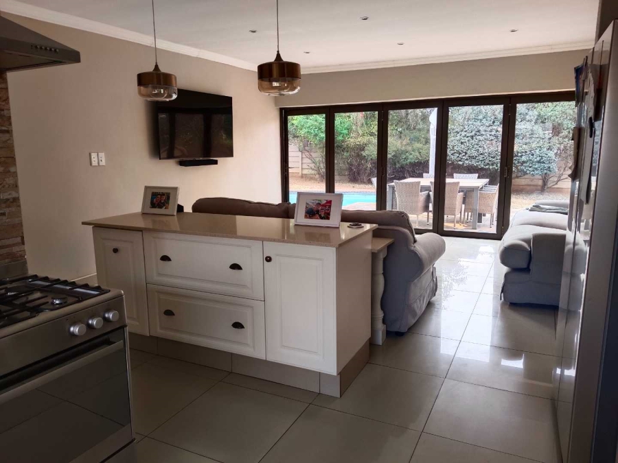 To Let 3 Bedroom Property for Rent in Randhart Gauteng